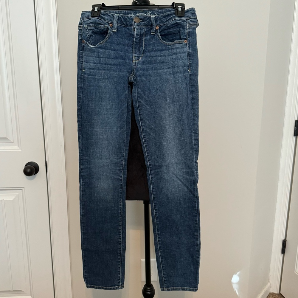 American Eagle Women’s Skinny Jeans. Size 6